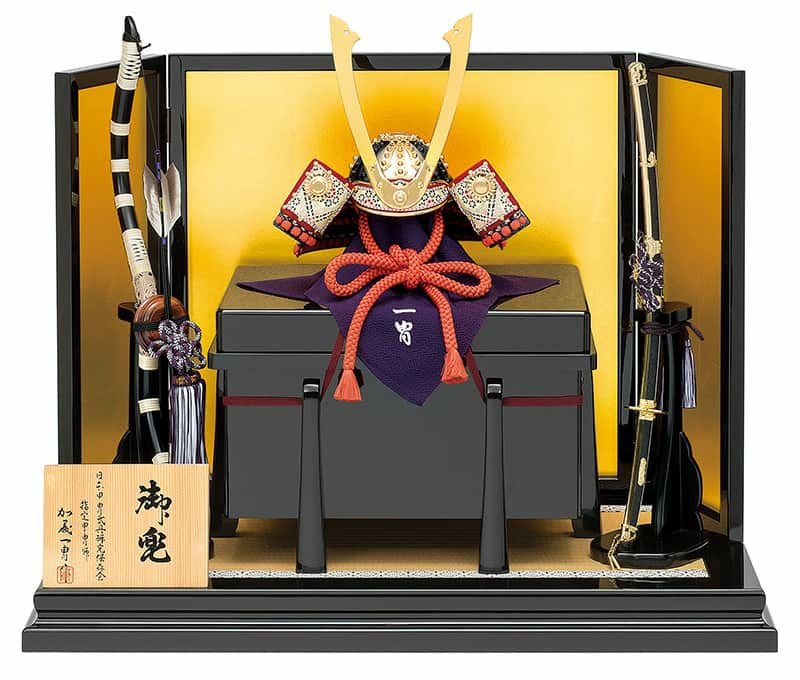 五月人形 真多呂 兜平飾り 兜飾り 加藤一冑作 二分の一 四方白 長鍬 兜