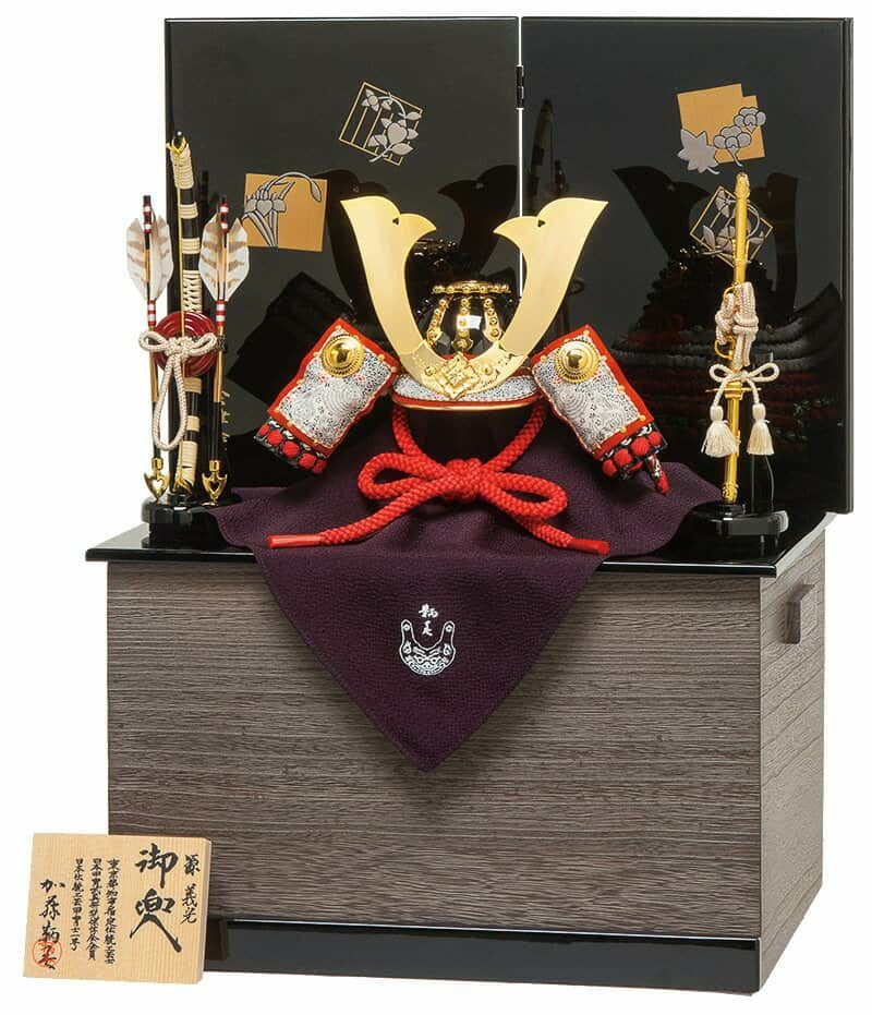 五月人形 コンパクト 豊久 源義光 兜収納飾り 兜飾り 加藤鞆美作 三分