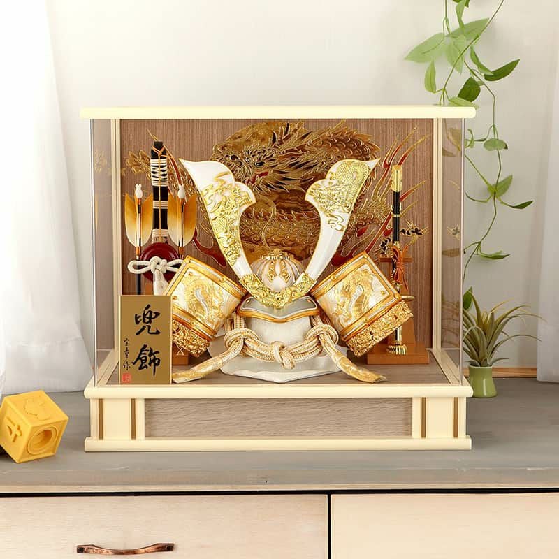 五月人形 コンパクト 兜ケース飾り 兜飾り 宝童作 白金中鍬兜 12号