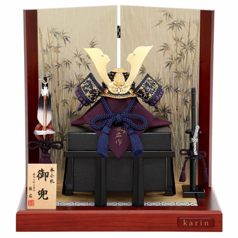 辰広作 五月人形 兜飾り 平飾り 甲州本印伝使用 弓太刀 屏風 飾り台 木札付 五月人形 コンパクト 兜平飾り 兜飾り 辰広作 本小札 正絹 紫糸縅 1/6